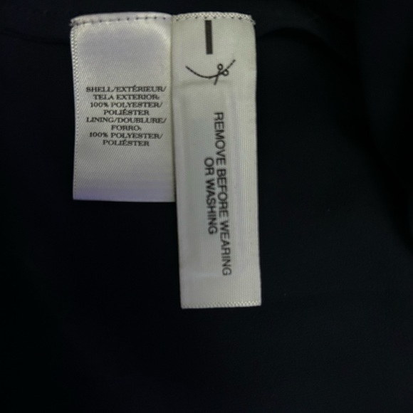 Simple Lightweight Ann Taylor Little Black Dress Size Medium - Picture 11 of 12